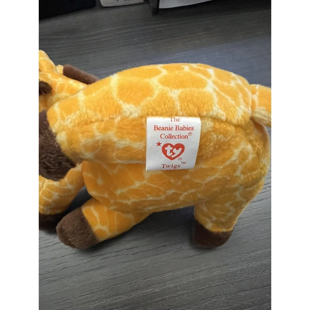 May 19,‎ 1995 Ty Original Beanie Babies TWIGS The Giraffe PVC PELLETS With Tags